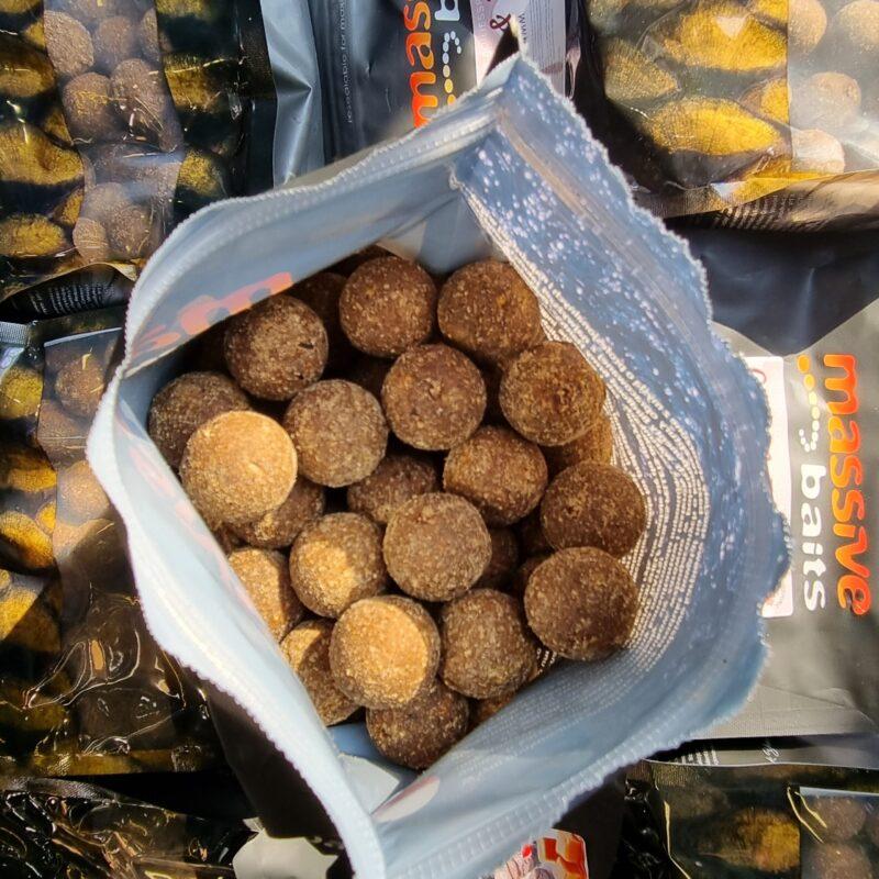 Massive Baits Coffee & Tofee Frutti Di Mare - Carpmix Limited Edition 1 kg